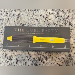 Drybar The Curl Party Yellow Brush